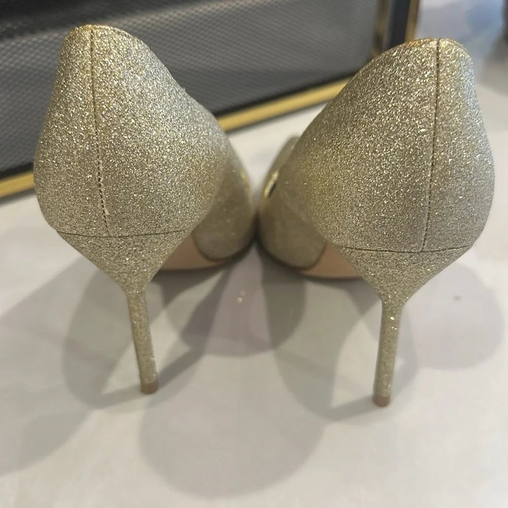 Manolo Blahnik Gold Women's Shoes l